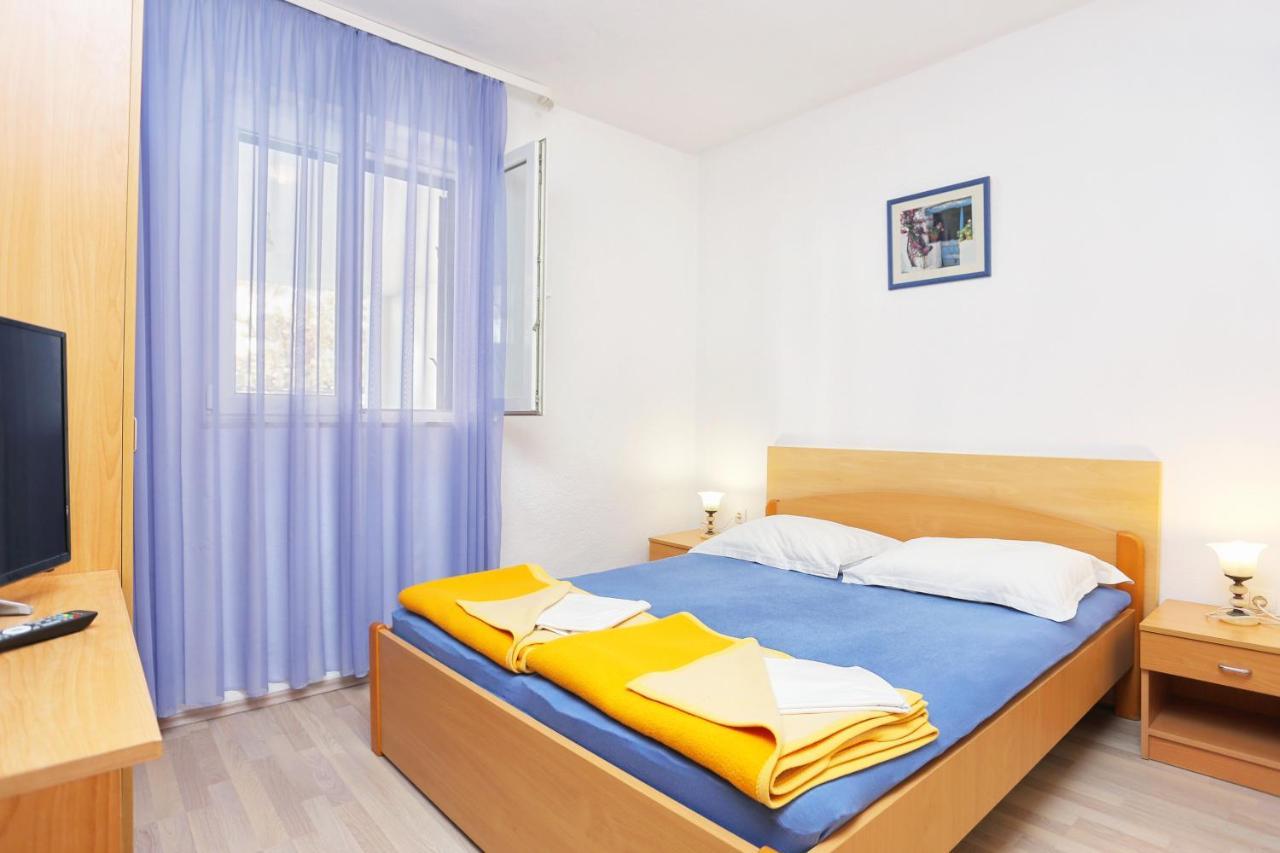 Apartments And Rooms With Parking Space Tucepi, Makarska - 5263 Bagian luar foto