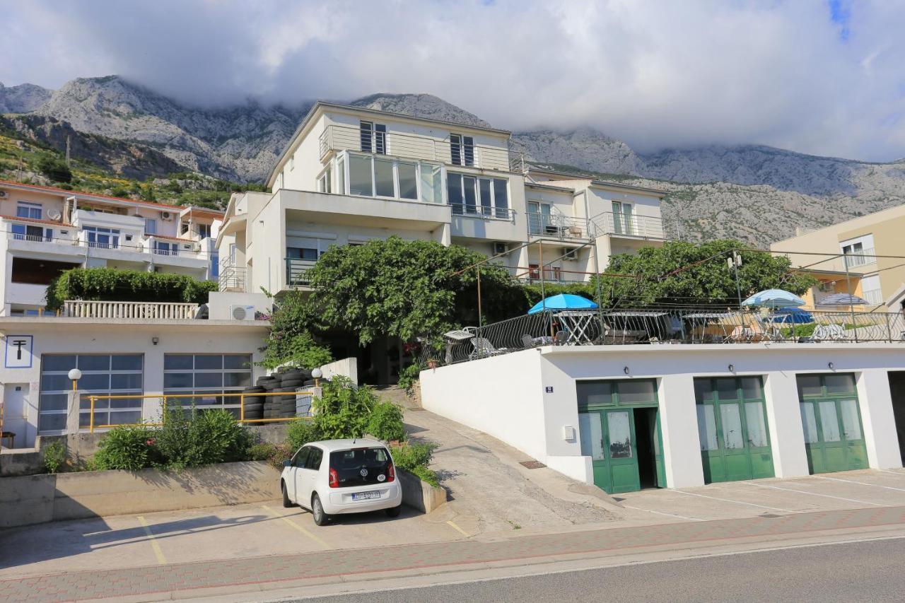 Apartments And Rooms With Parking Space Tucepi, Makarska - 5263 Bagian luar foto