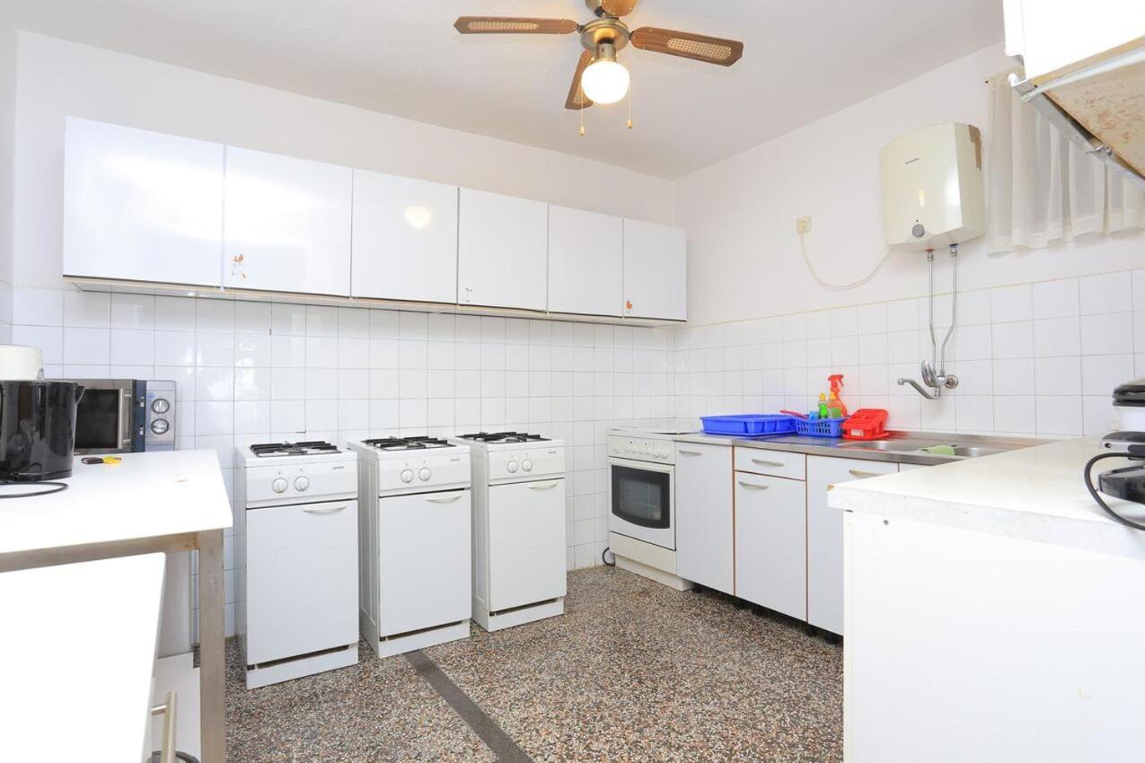 Apartments And Rooms With Parking Space Tucepi, Makarska - 5263 Bagian luar foto