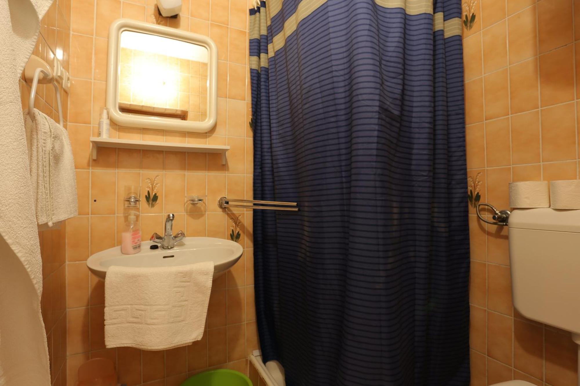 Apartments And Rooms With Parking Space Tucepi, Makarska - 5263 Bagian luar foto