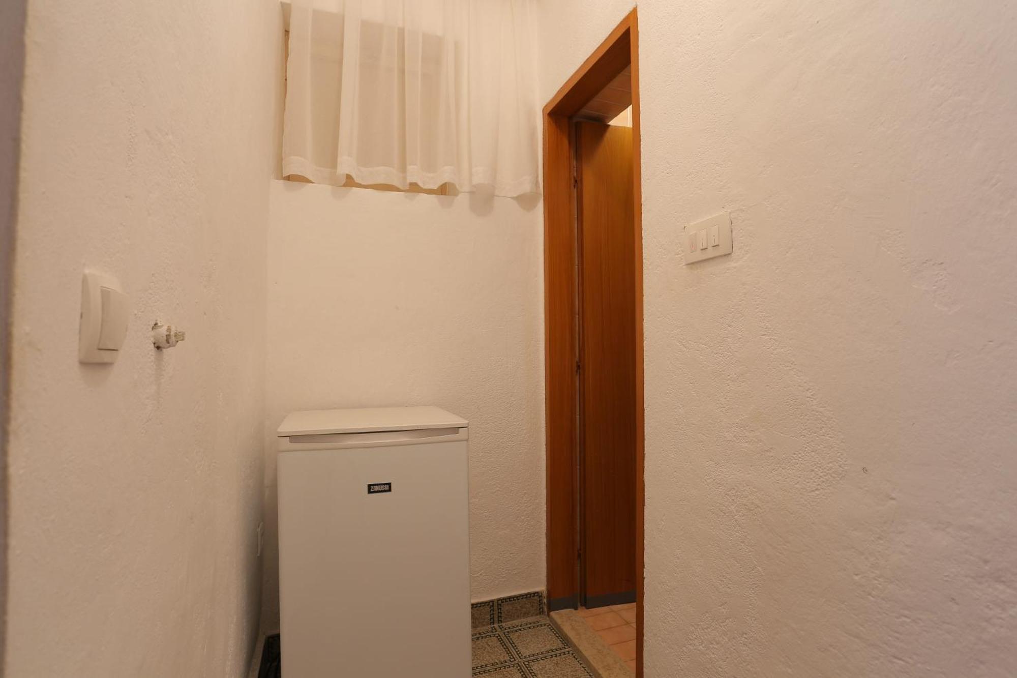 Apartments And Rooms With Parking Space Tucepi, Makarska - 5263 Bagian luar foto