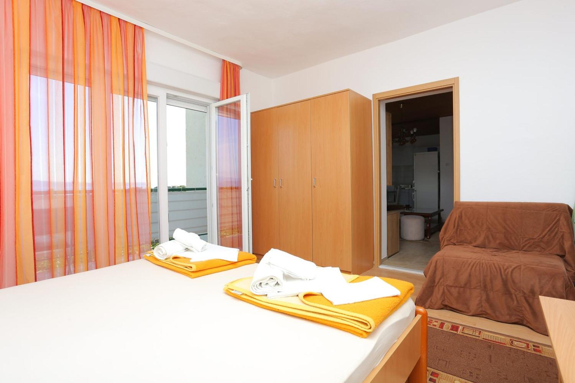 Apartments And Rooms With Parking Space Tucepi, Makarska - 5263 Ruang foto